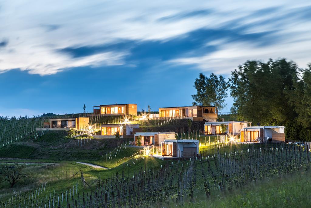 Weingarten-Resort Unterlamm Loipersdorf - Adults Only Ngoại thất bức ảnh